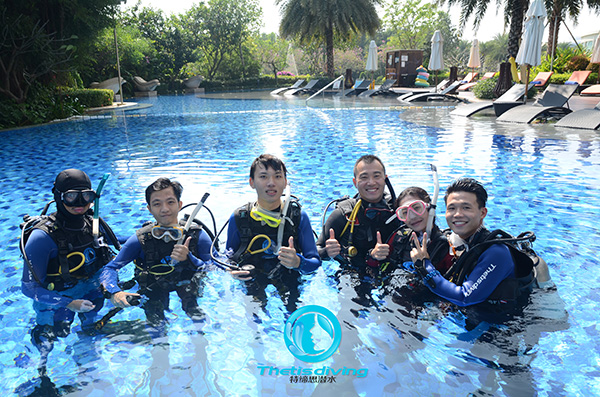 12/12正式上線！PADI 最新課程【休閑潛水員Resort Diver】 丨 一天拿證，潛遍全球